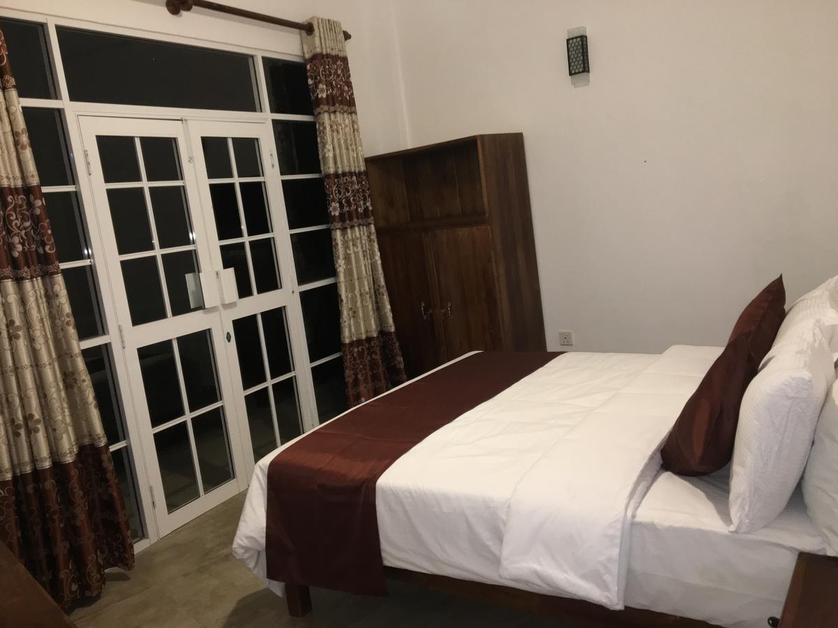 Hotel Ranvil Нувара Елия Екстериор снимка