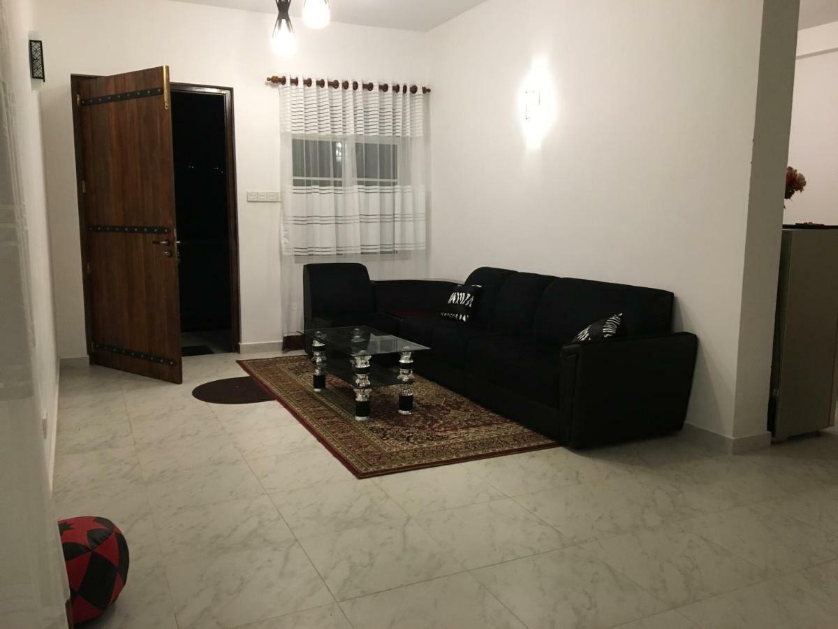 Hotel Ranvil Нувара Елия Екстериор снимка