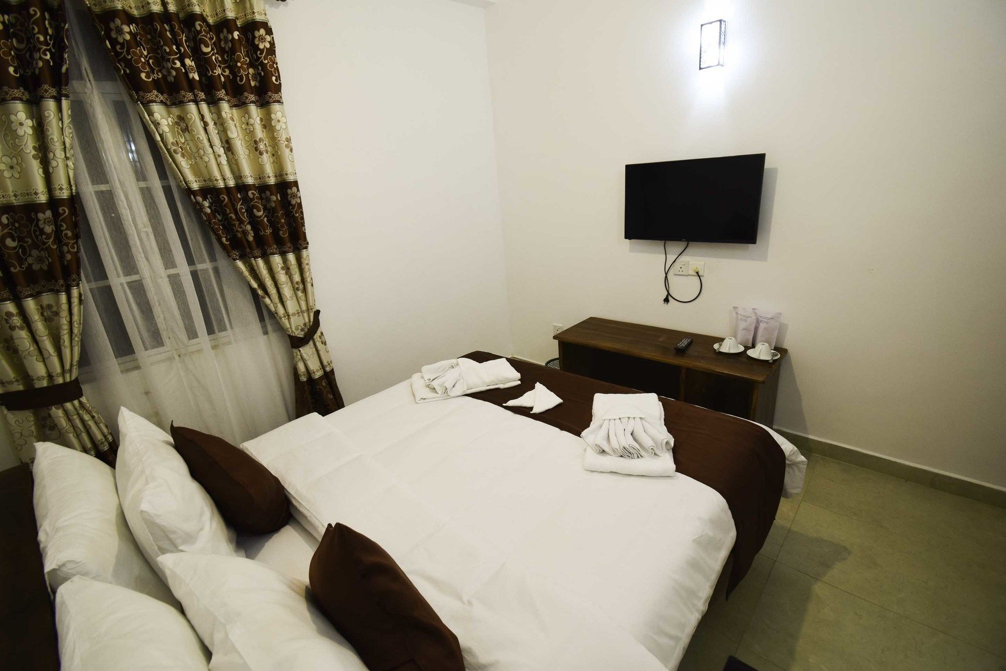 Hotel Ranvil Нувара Елия Екстериор снимка